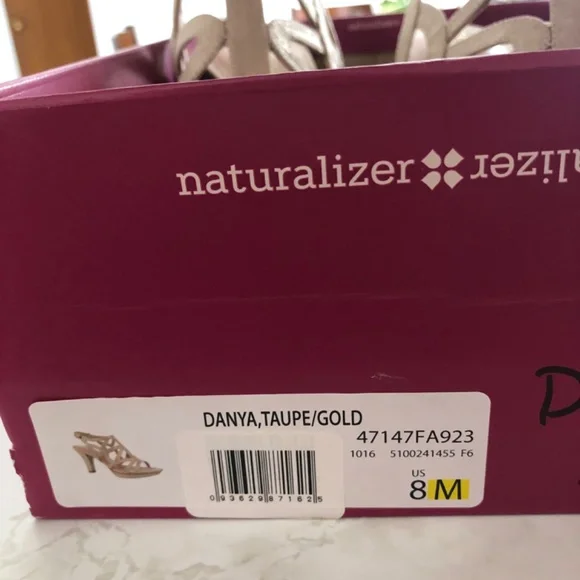 Shoes - Picture 5 of 5